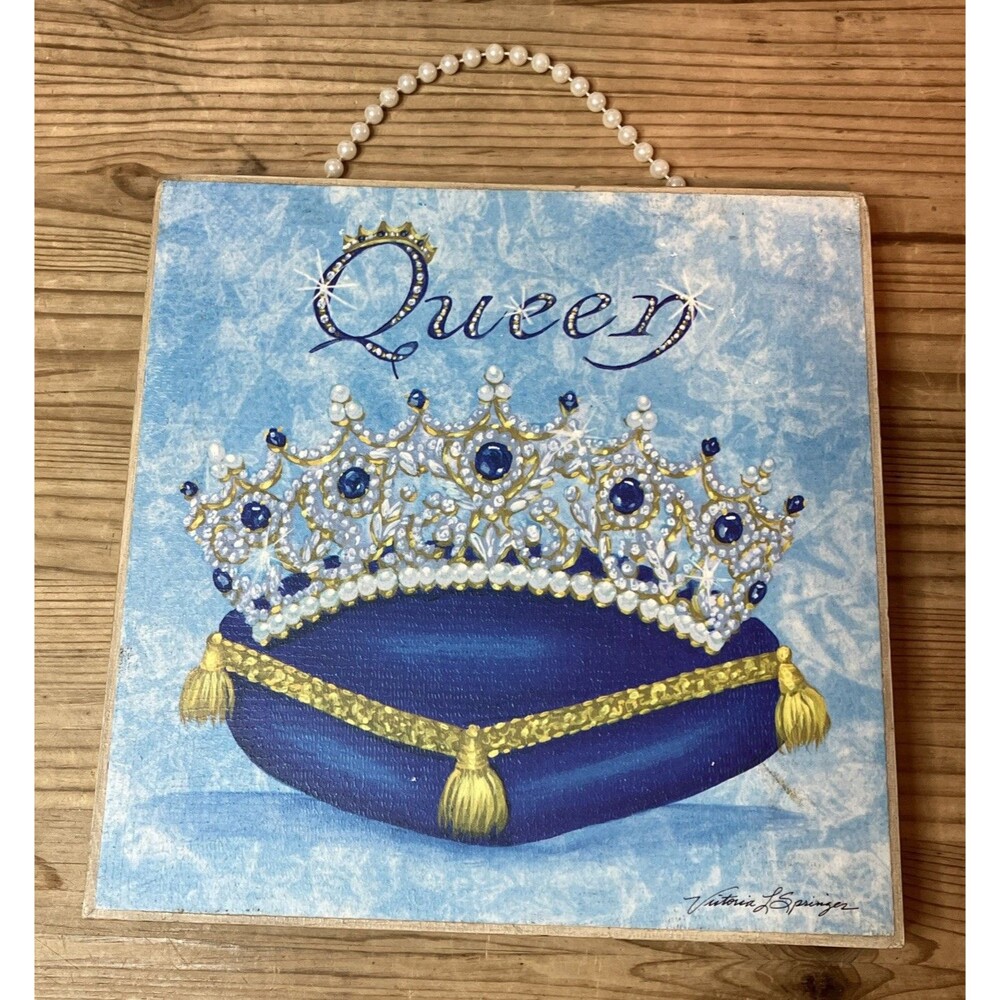 Queen Tierra Wall Art Victoria Springer Hanging 8"x 8" VTG Pearl String Hanger